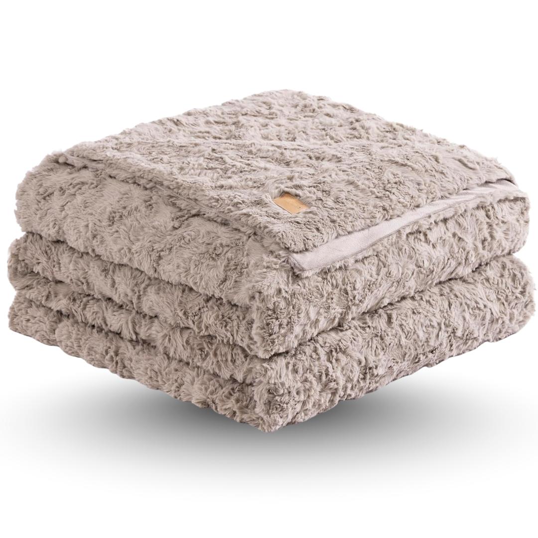 Faux Fur Blanket: Decorative, Reversible, Textured Wave Pattern and High 400 GSM Weight